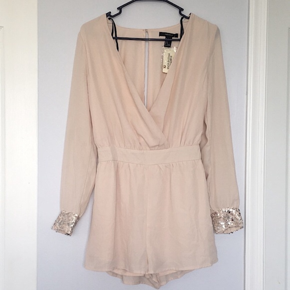 NWT Forever 21 Sequined-Cuffs Chiffon Romper✨